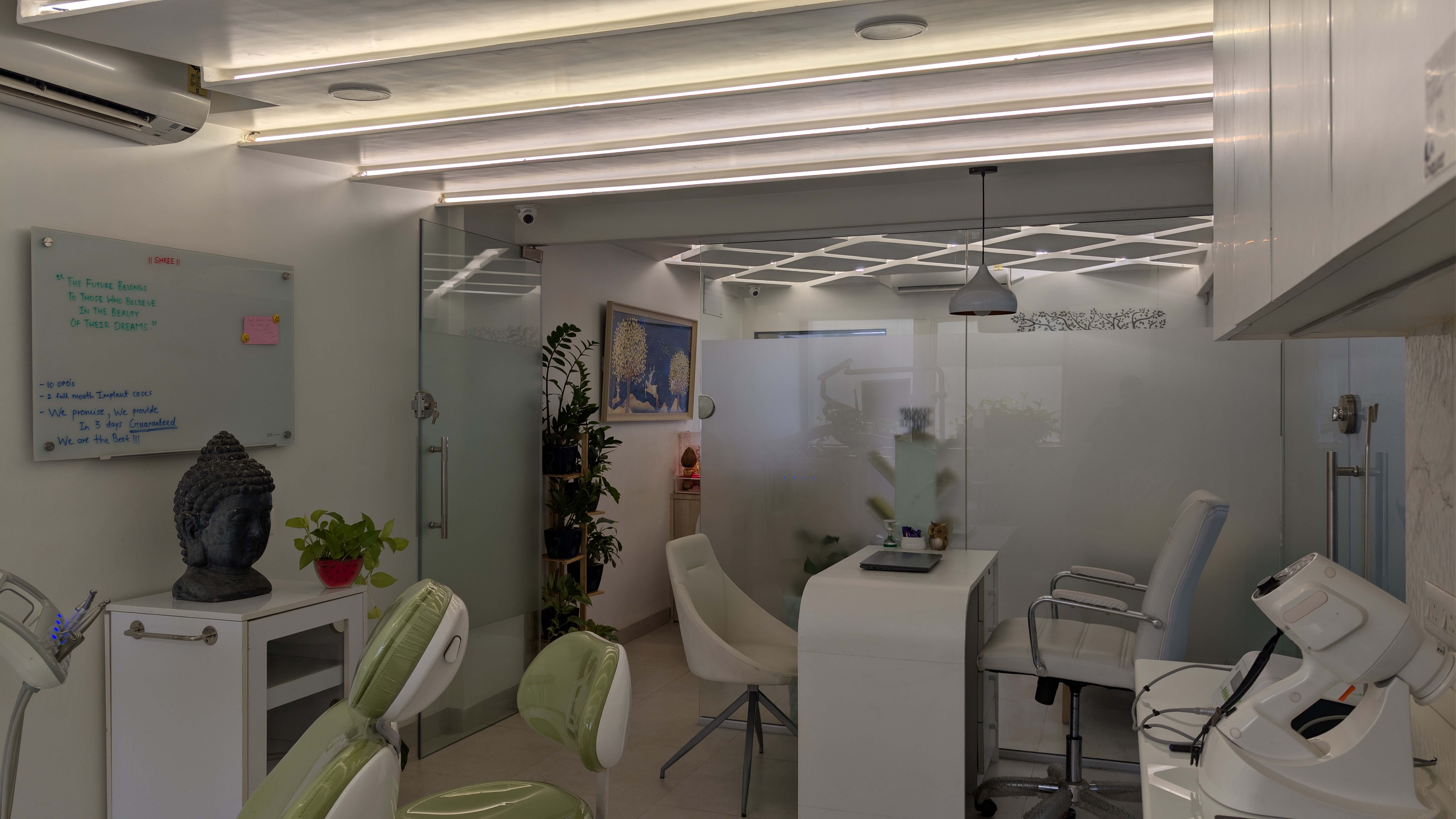 Dental chair at Koregaon Park